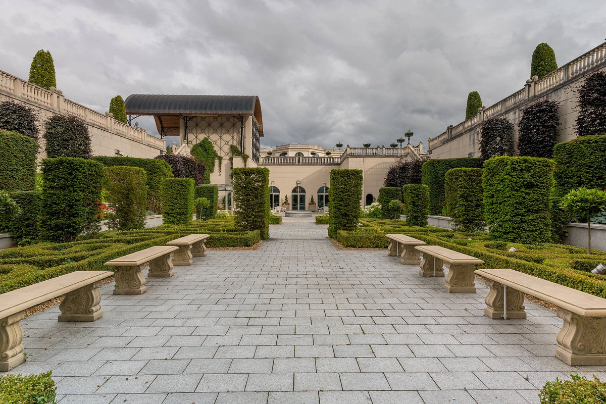 Ritz-Carlton Hotel at Powerscourt